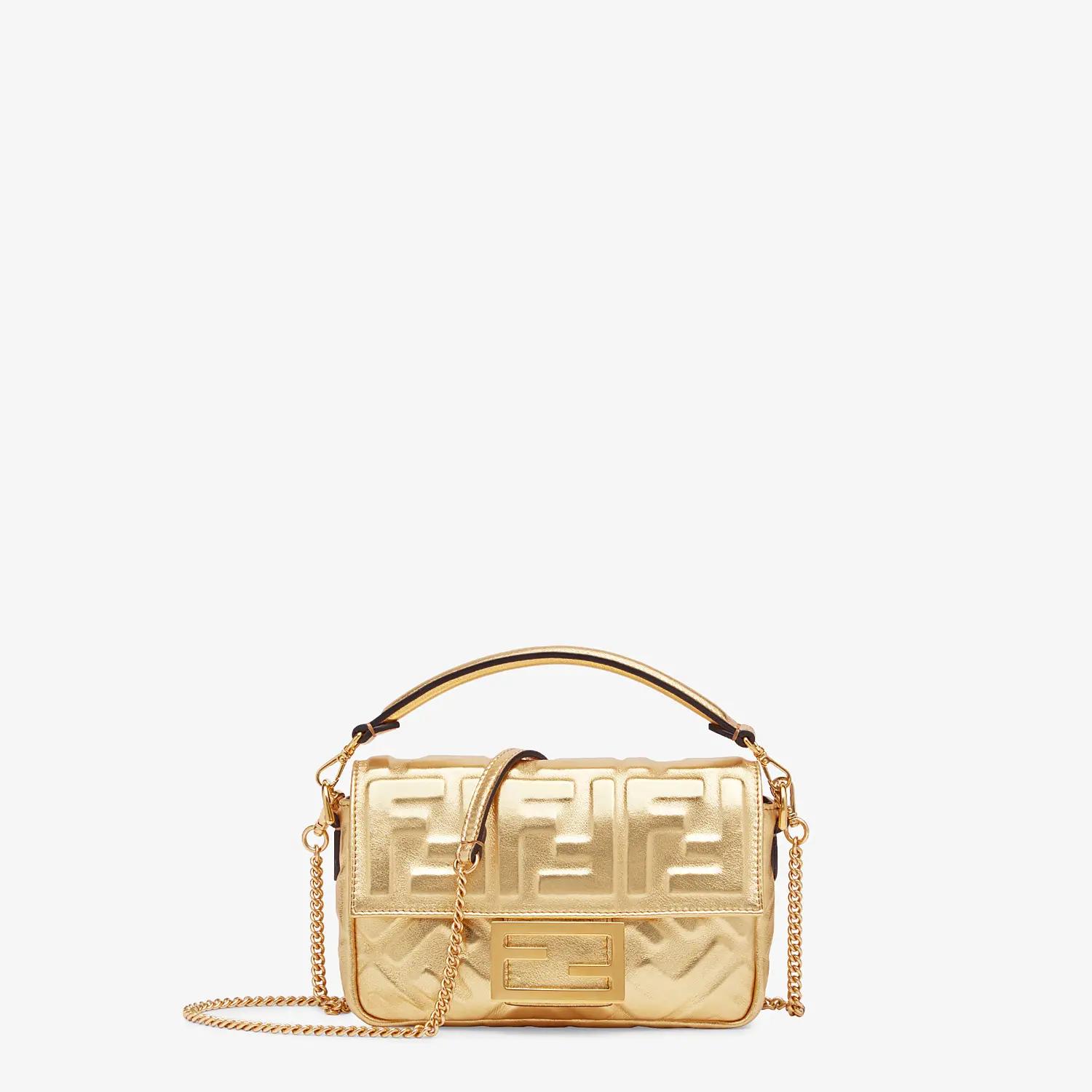 Fendi_골드 컬러의 가죽 가방