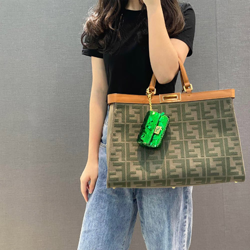 Fendi_그린 캔버스 가방 thumbnail