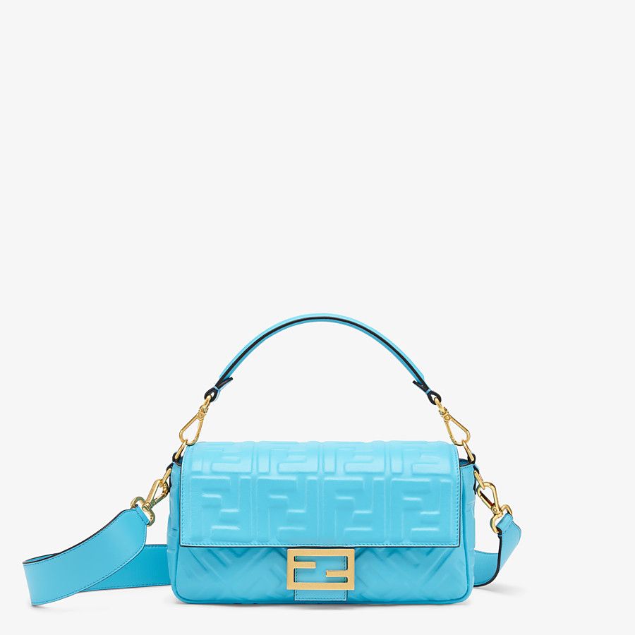 Fendi_라이트 블루 컬러의 나파 가죽 백