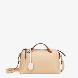 Fendi_베이지 가죽 보스턴 백 thumbnail
