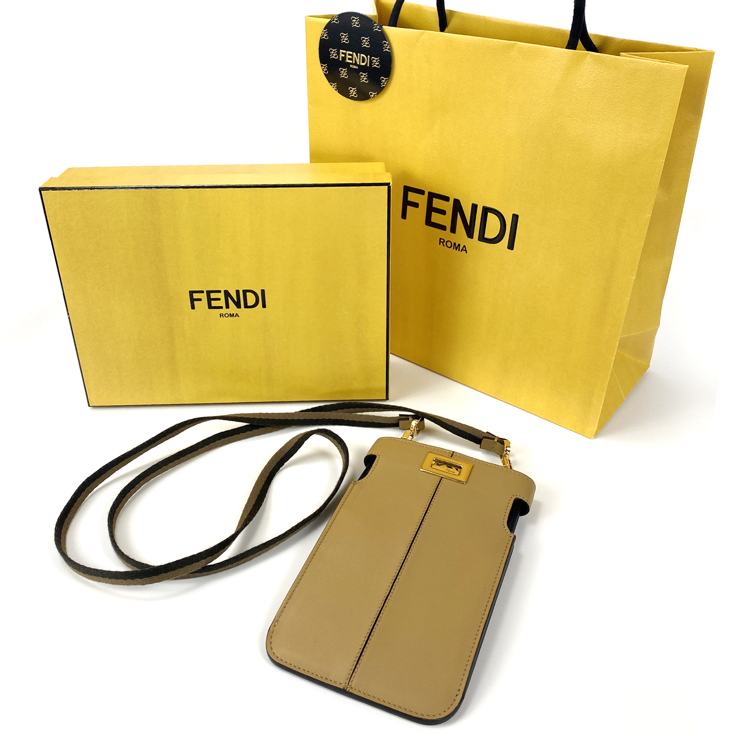 Fendi_베이지 가죽 파우치 thumbnail