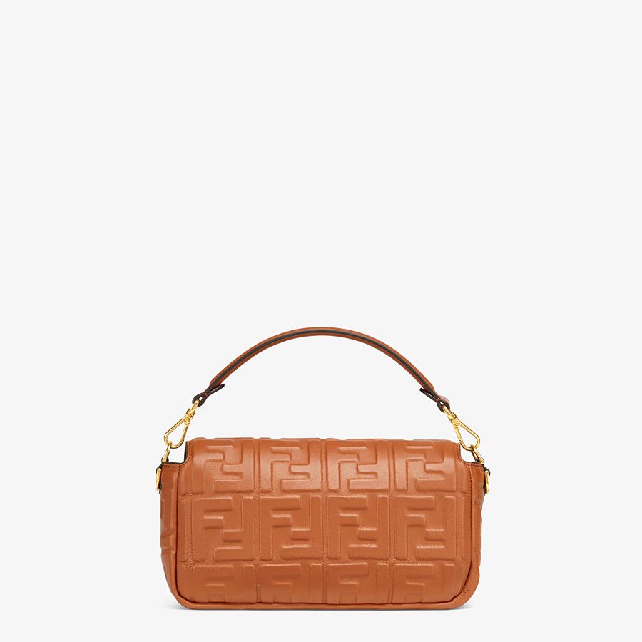 Fendi_브라운 컬러 나파 가죽 가방