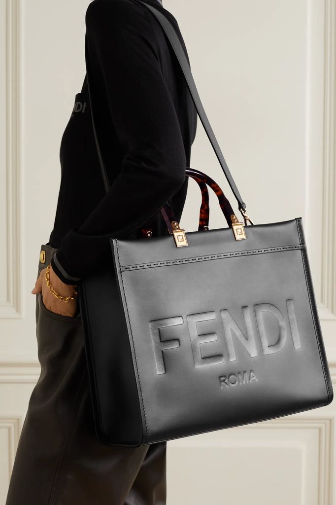Fendi_블랙 가죽 쇼퍼 thumbnail