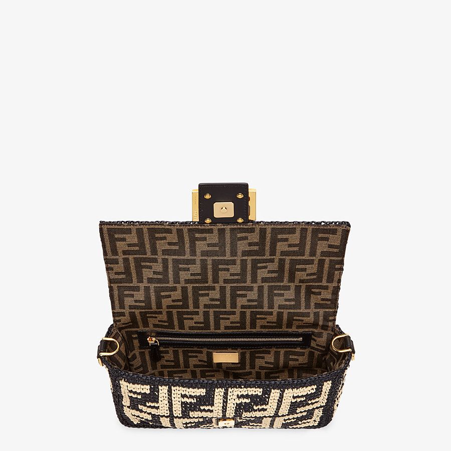 Fendi_블랙 라피아 FF 백 thumbnail