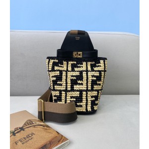 Fendi_블랙 라피아 미니백