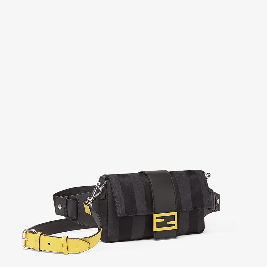 Fendi_블랙 컬러의 나일론 백