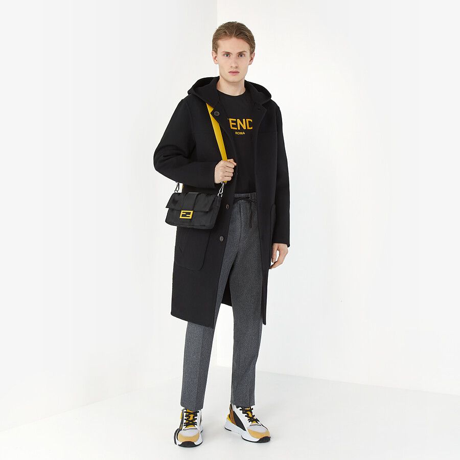 Fendi_블랙 컬러의 나일론 백 thumbnail