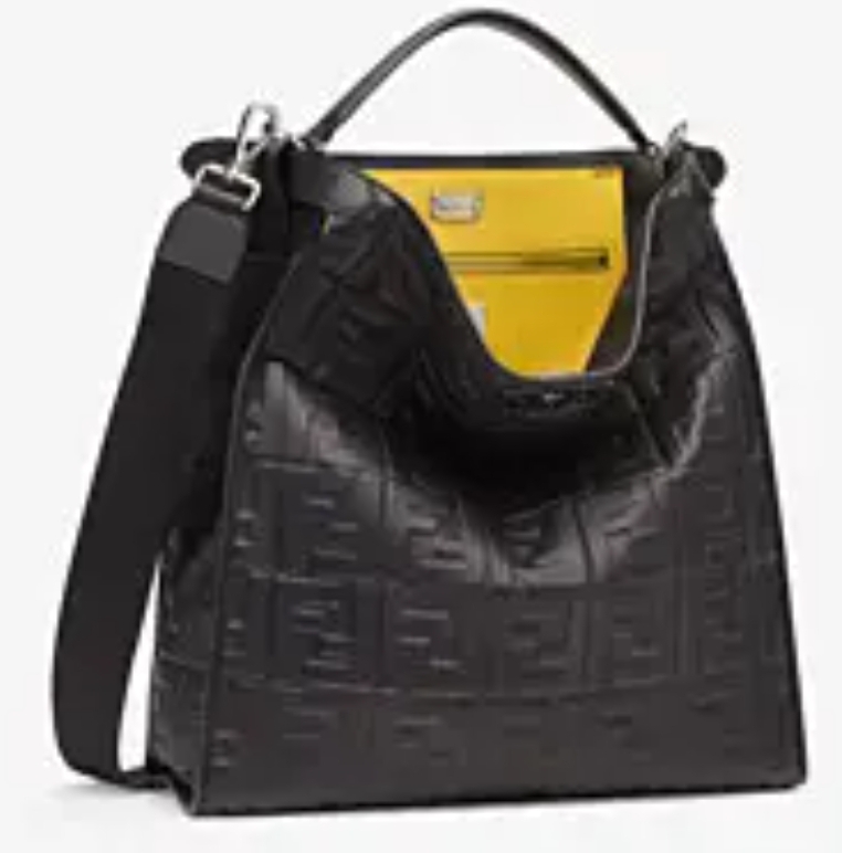 Fendi_블랙 컬러의 나파 가죽 백