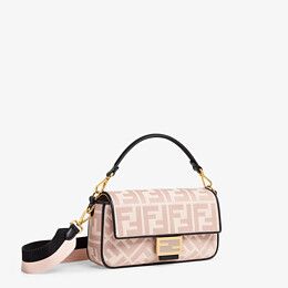 Fendi_자수 캔버스 백 thumbnail