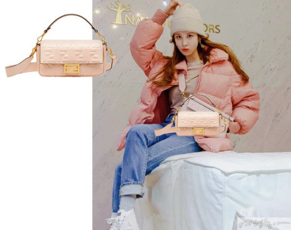 Fendi_핑크 나파 가죽 백 thumbnail