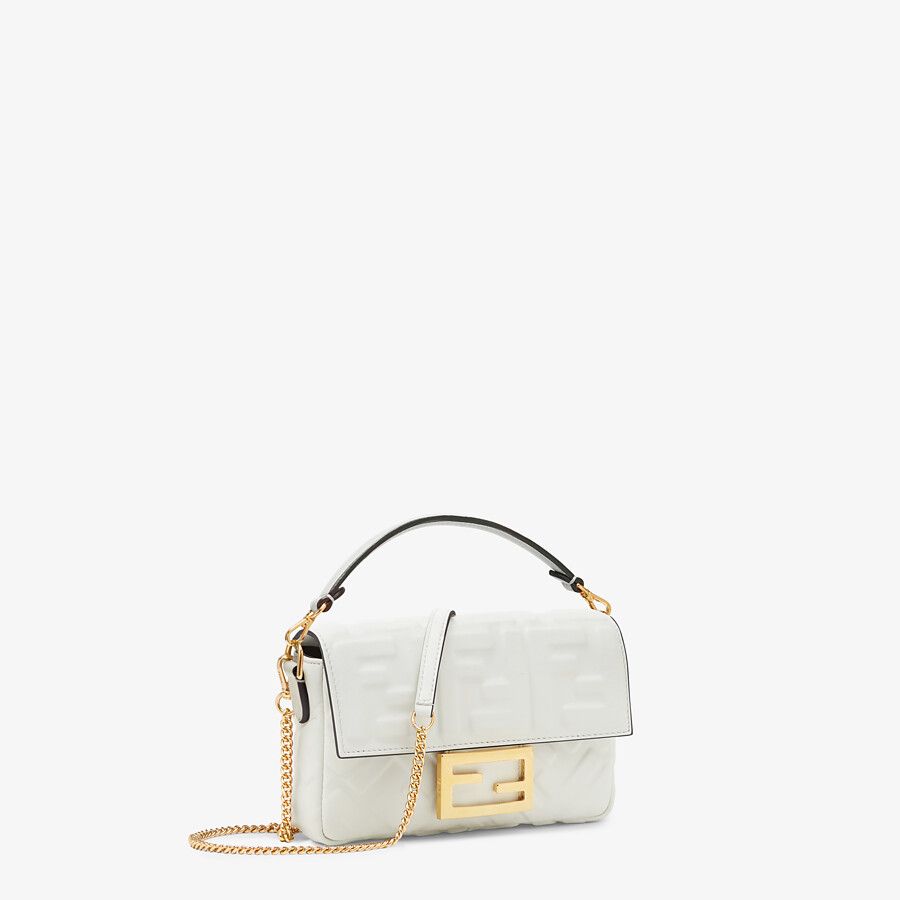 Fendi_화이트 가죽 백 thumbnail
