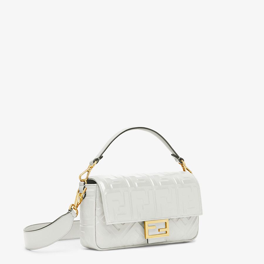 Fendi_화이트 가죽 백