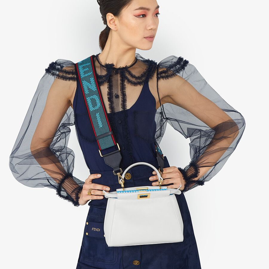 Fendi_화이트 컬러 나파 가죽 백 thumbnail
