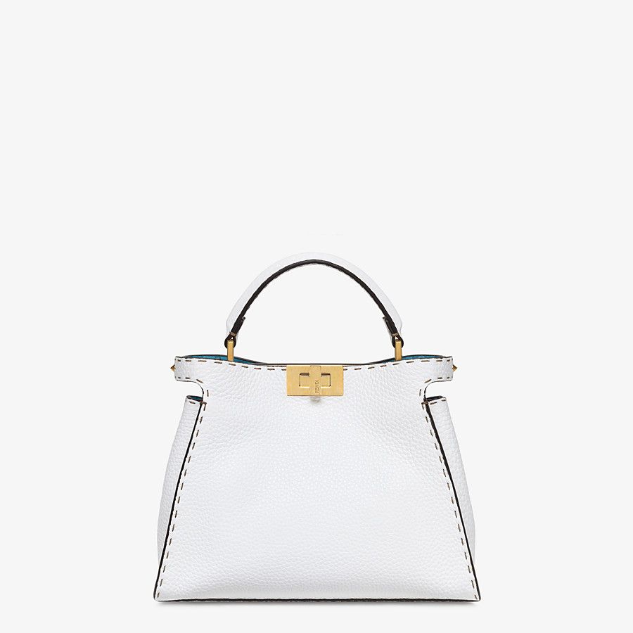 Fendi_화이트 컬러의 셀러리아 가죽 백