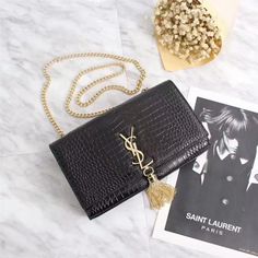 SaintLaurent_kate medium tassel chain bag in crocodile-embossed shiny leather thumbnail