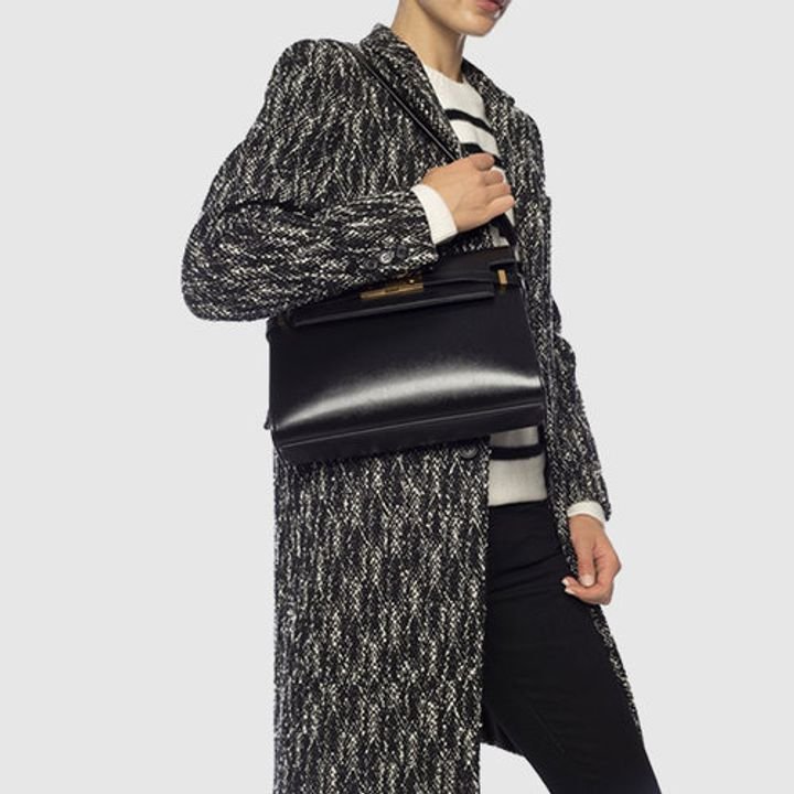 SaintLaurent_manhattan shoulder bag in smooth leather thumbnail