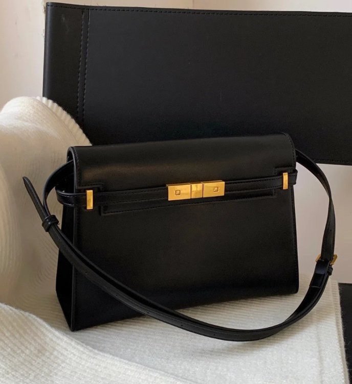 SaintLaurent_manhattan shoulder bag in smooth leather
