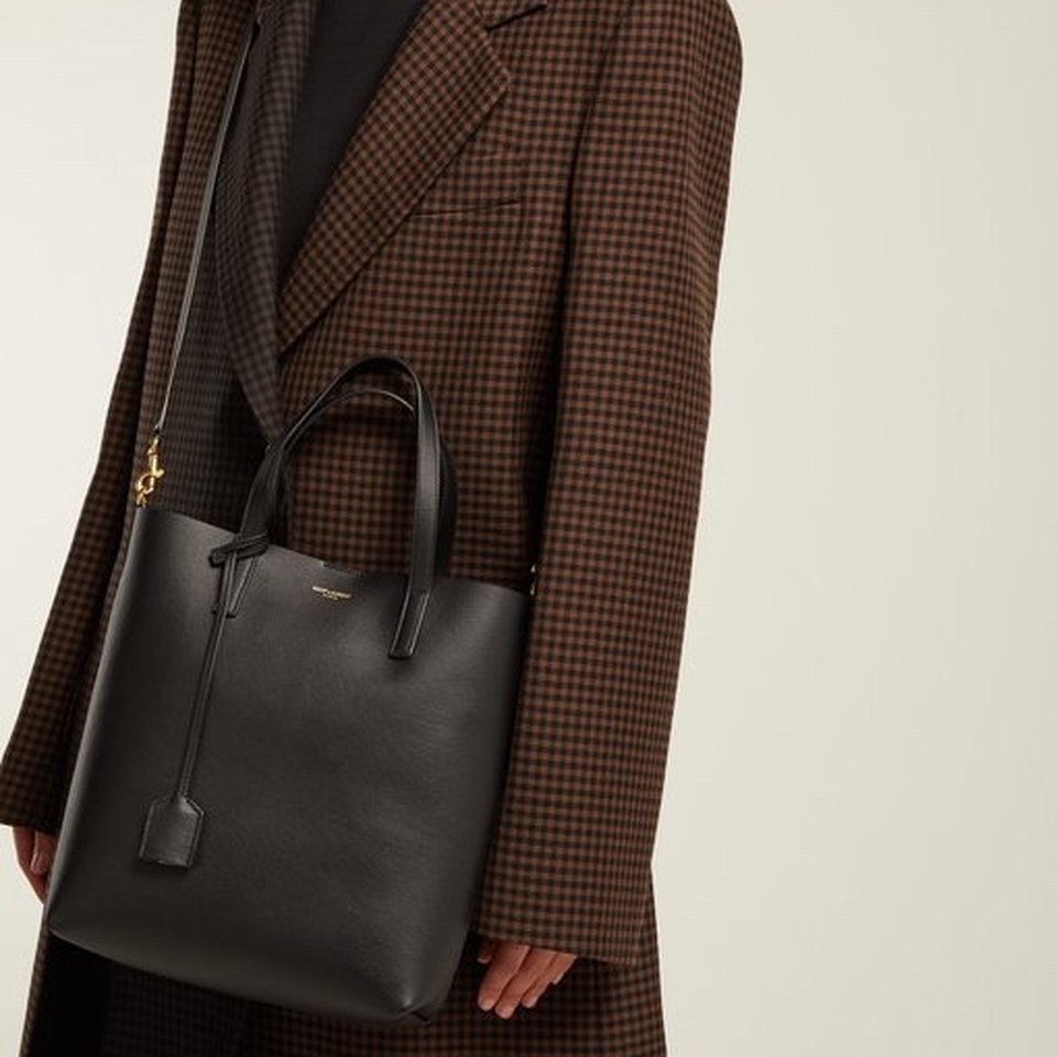 SaintLaurent_shopping bag saint laurent n s in supple leather thumbnail