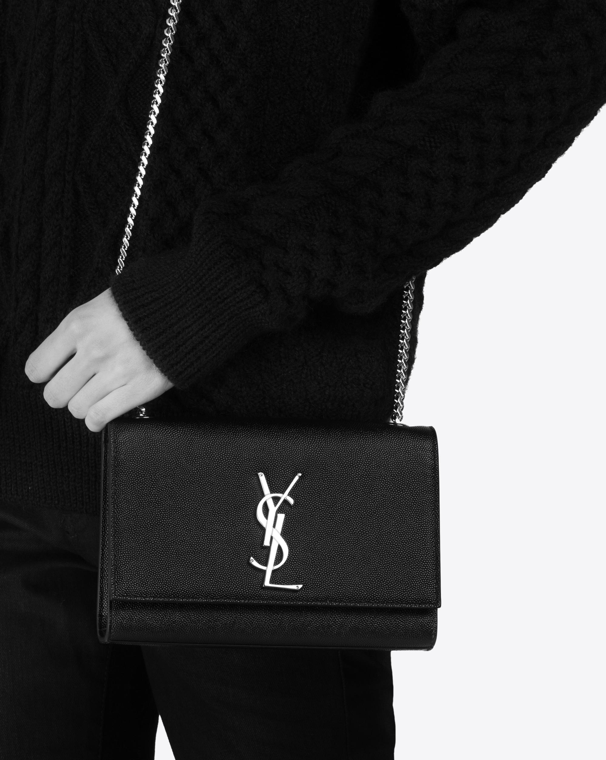 SaintLaurent_그랑 드 뿌드르 텍스처드 가죽 소재의 스몰 케이트 백
