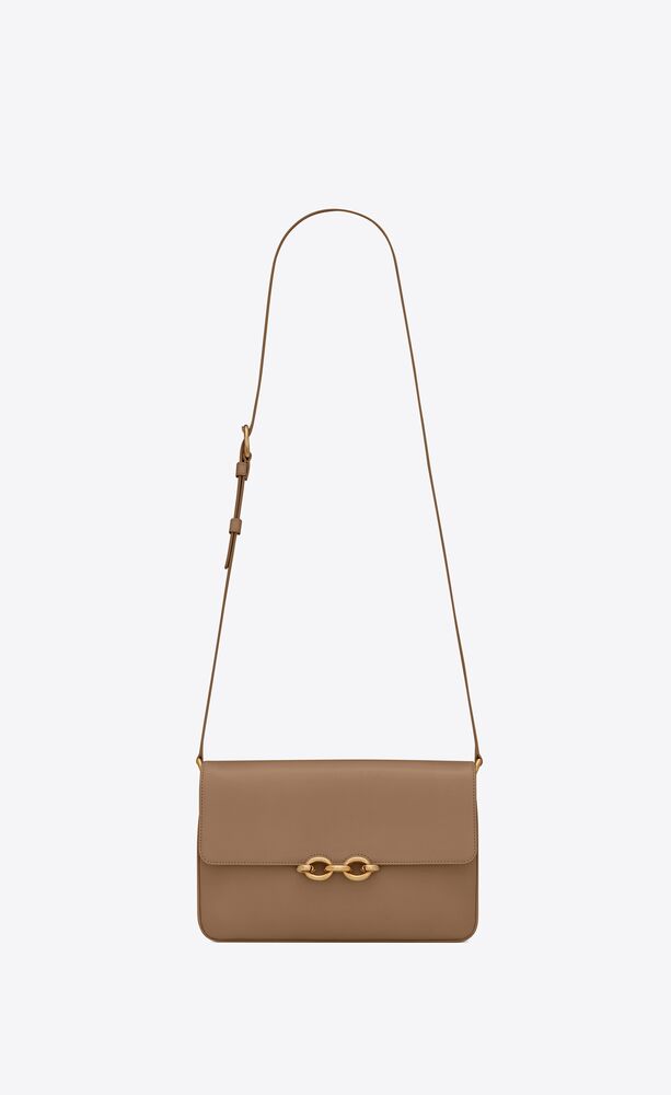 SaintLaurent_부드러운 가죽 소재의 le maillon 사첼백