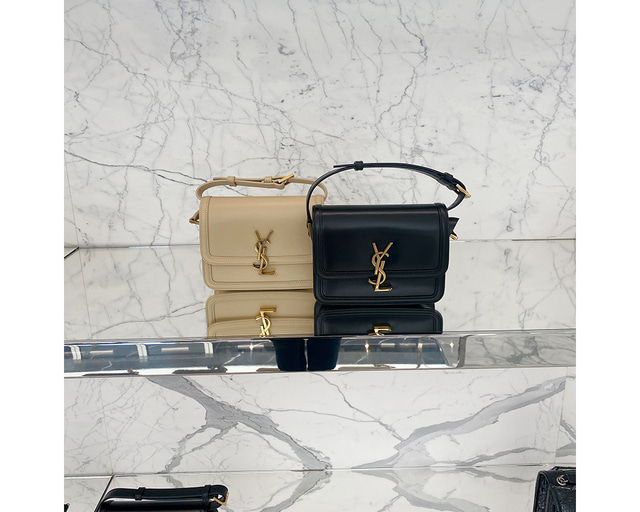 SaintLaurent_부드러운 가죽 소재의 솔페리노 스몰 사첼 백 thumbnail