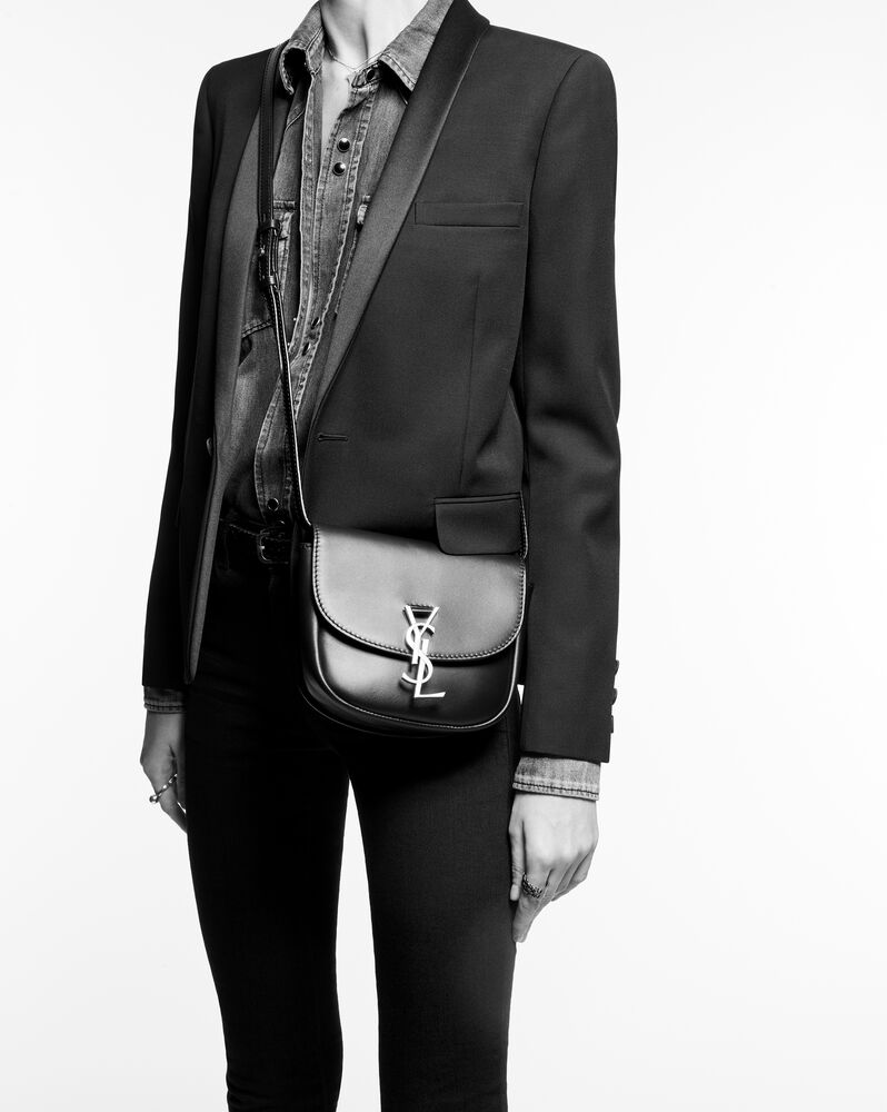SaintLaurent_부드러운 가죽 소재의 카이아 스몰 사첼 백 thumbnail
