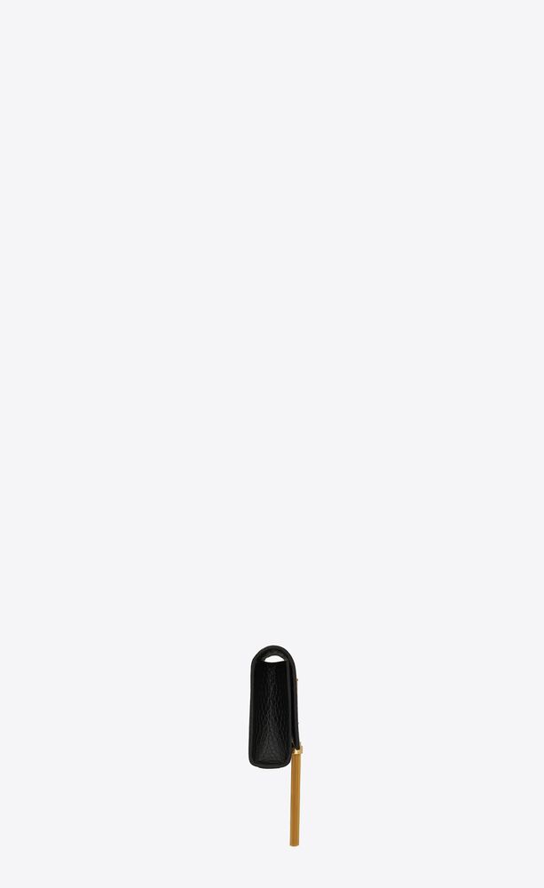SaintLaurent_블랙 크로커다일 무늬가 새겨진 가죽 소재의 클래식 모노그램 생 로랑 테슬 클러치 thumbnail