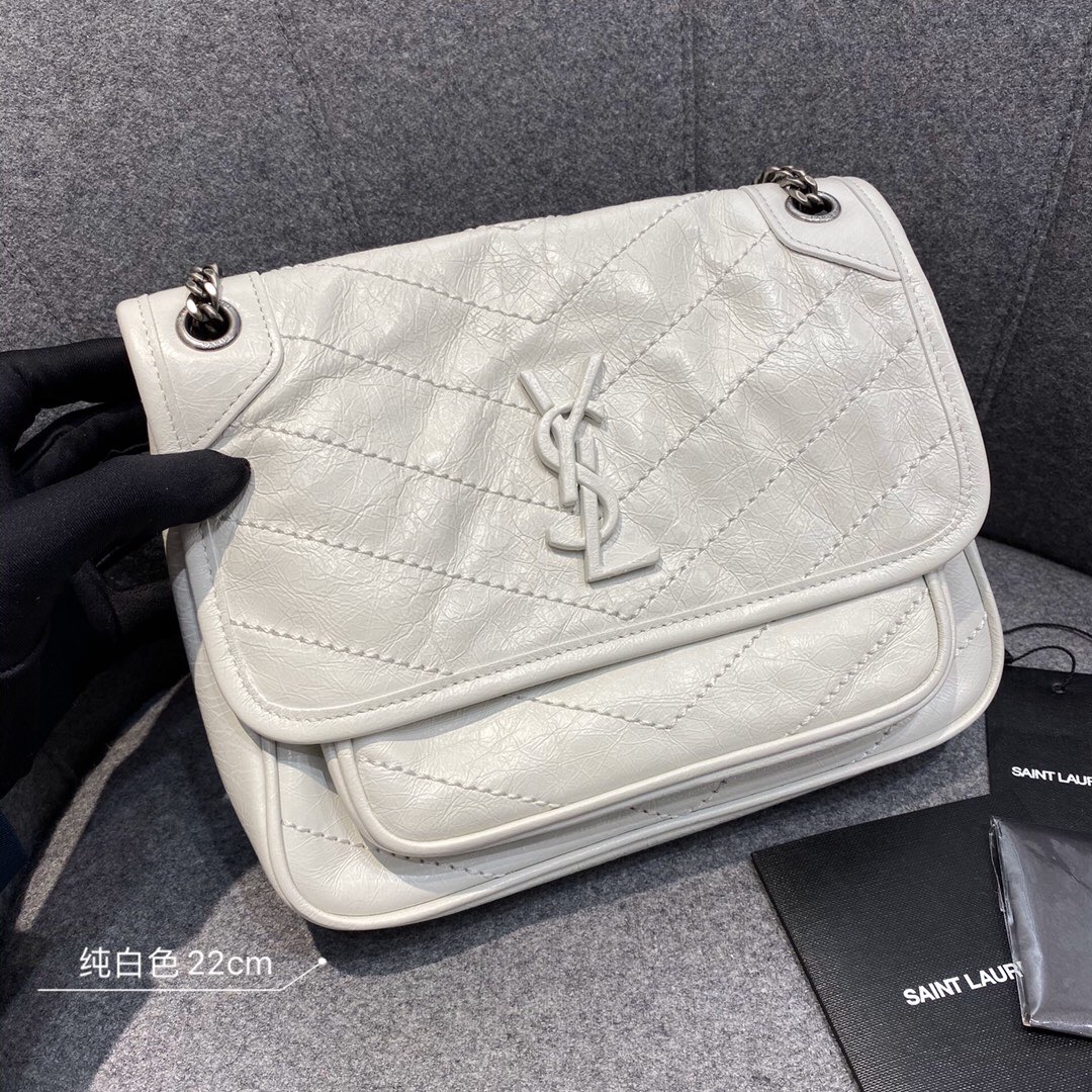 SaintLaurent_빈티지 가죽 소재의 niki 베이비 백