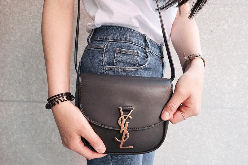 SaintLaurent_스무스 가죽 소재의 카이아 스몰 사첼백 thumbnail
