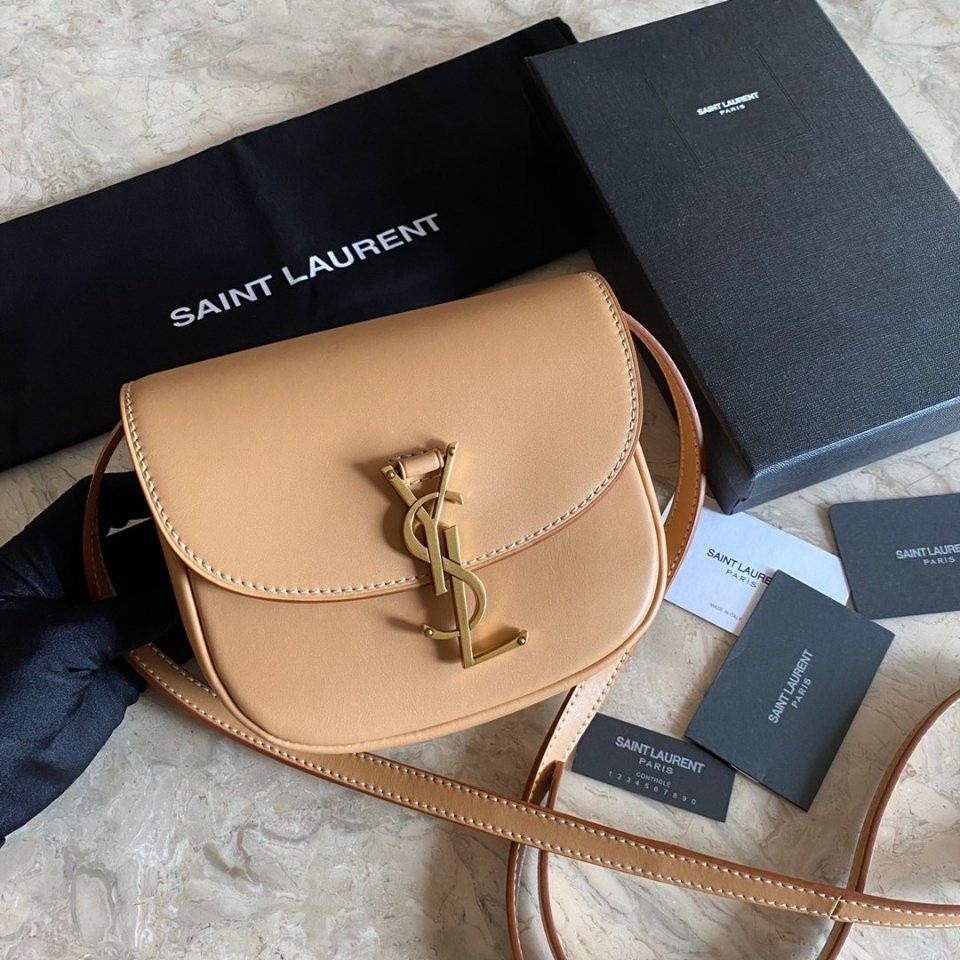 SaintLaurent_스무스 가죽 소재의 카이아 스몰 사첼백 thumbnail