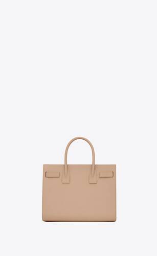 SaintLaurent_스무스 가죽 소재의 클래식 삭 드 쥬르 베이비백
