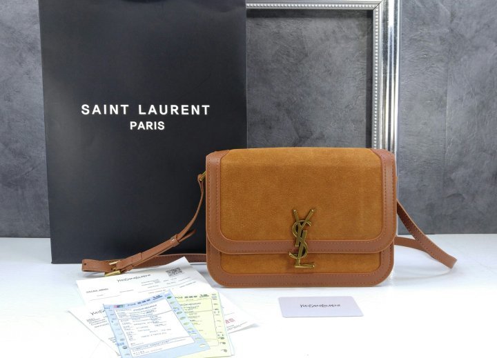 SaintLaurent_스웨이드와 스무스 가죽 소재의 솔페리노 미디엄 소프트 샤첼백 thumbnail