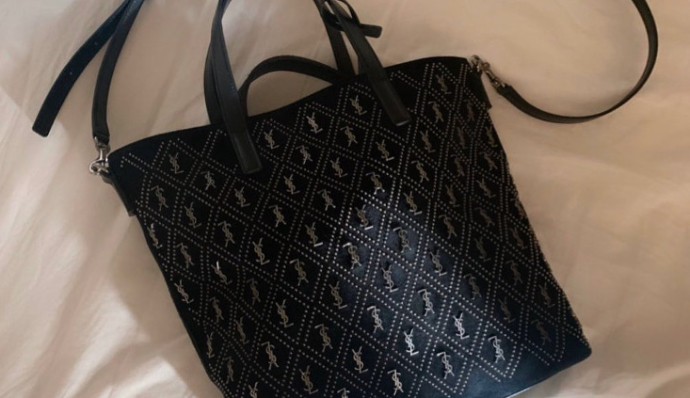 SaintLaurent_스터드 장식 스웨이드 소재의 le monogramme saint laurent n s 토이 쇼퍼백 thumbnail