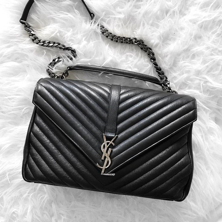SaintLaurent_퀼트 처리된 가죽 소재의 college 라지백 thumbnail