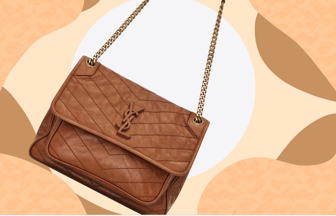 SaintLaurent_퀼트 처리된 크링클드 빈티지 가죽 소재의 니키 미디엄 백 thumbnail