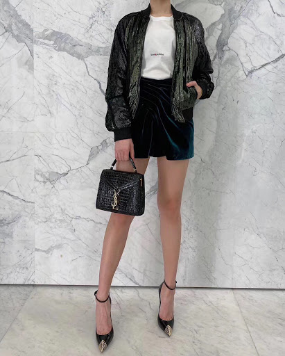 SaintLaurent_크로커다일 엠보스드 샤이니 가죽 소재의 카산드라 미니 탑 핸들 백 thumbnail
