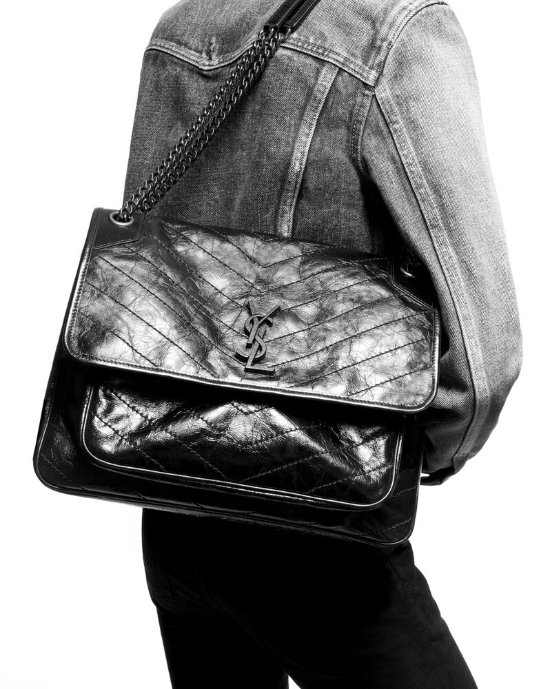 SaintLaurent_포그 가죽 소재의 크링클드 퀼티드 라지 니키 체인 백