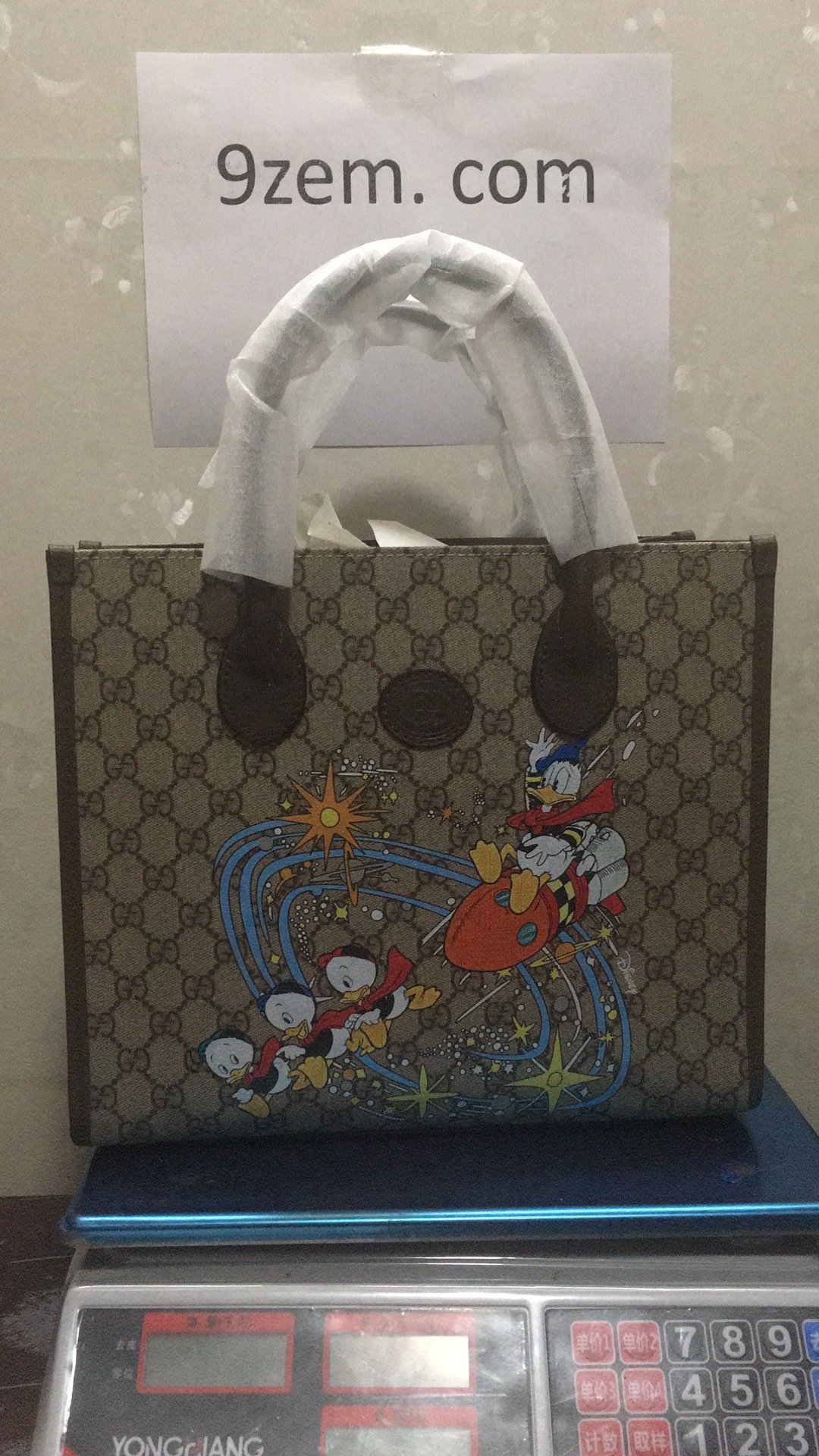 구찌_Disney x Gucci 도널드 덕 토트백 thumbnail