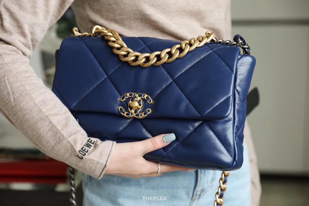 샤넬_CHANEL 19 맥시 플랩 백 thumbnail