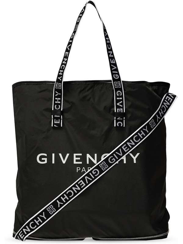 지방시_GIVENCHY 4G 나일론 팩어웨이 토트백