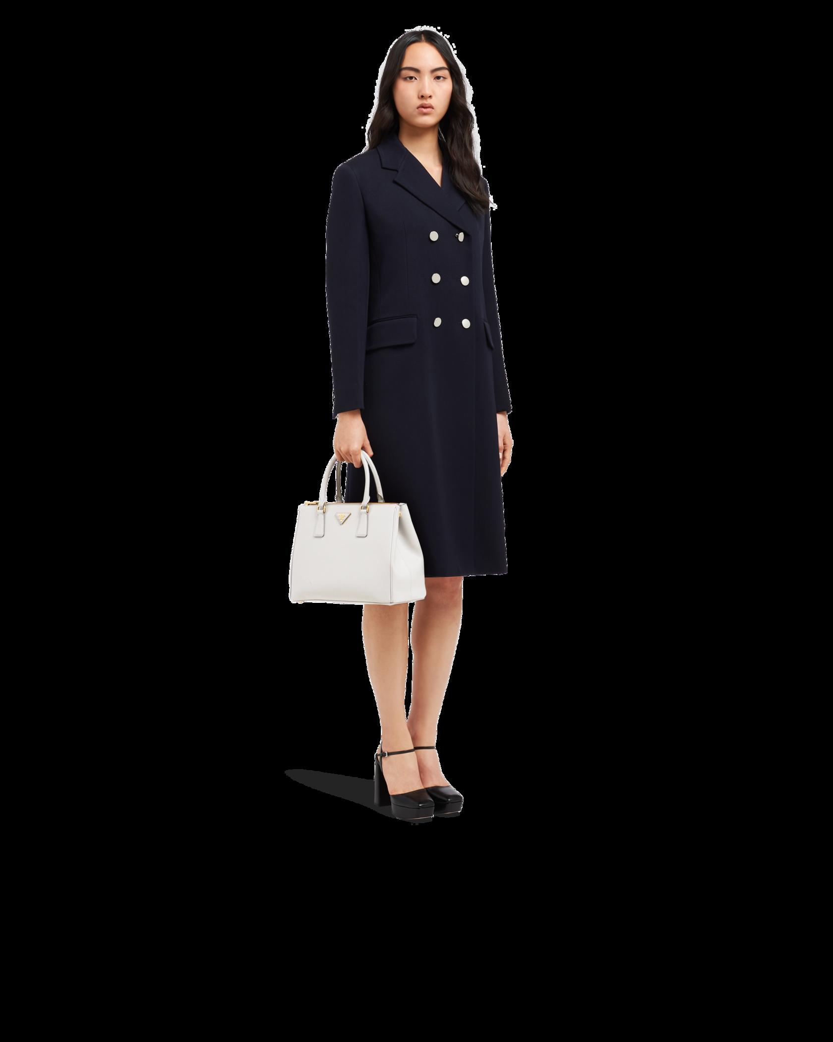 프라다_갤러리아 사피아노 가죽 미디움 탑핸들백 화이트