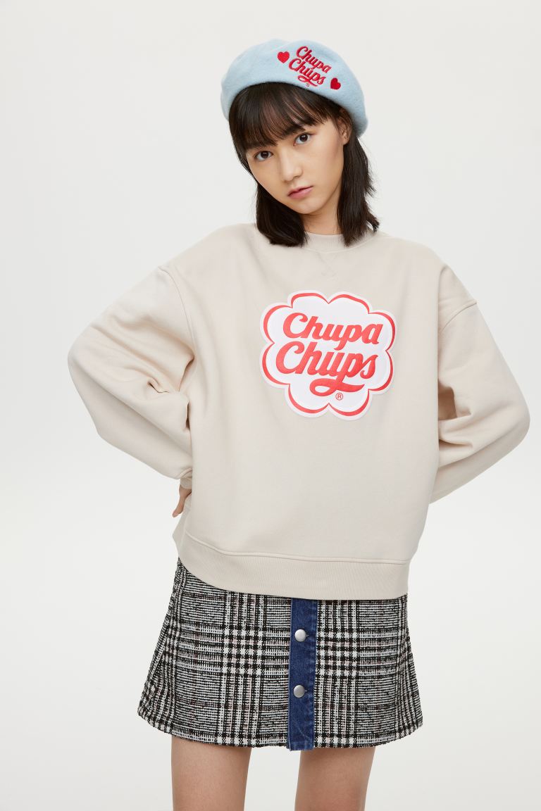H&M_프린트 스웨트셔츠 베이지 츄파춥스