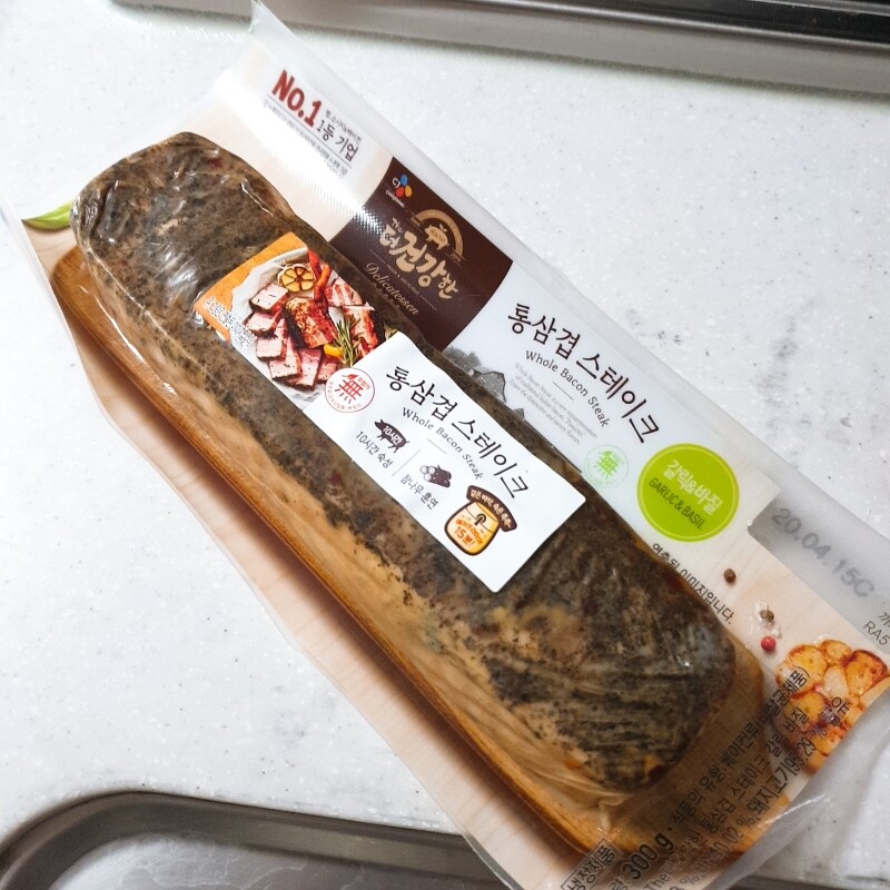 CJ_The더건강한 통삼겹스테이크 갈릭&바질 300g