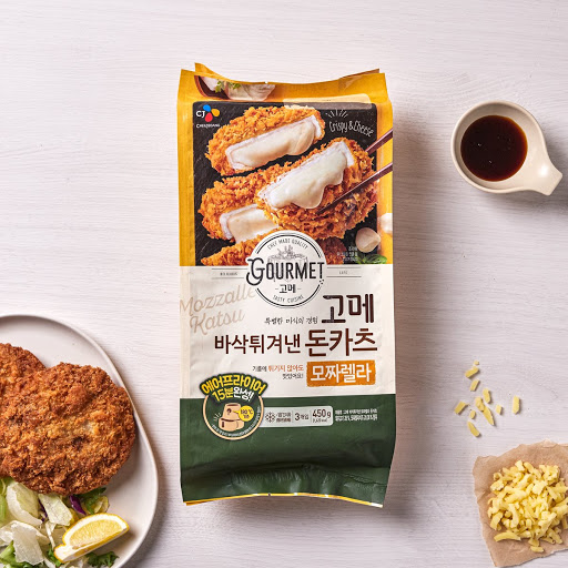 CJ_고메 바삭튀겨낸 모짜렐라돈카츠