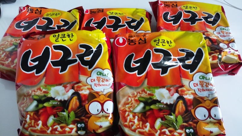 농심_얼큰한 너구리 thumbnail