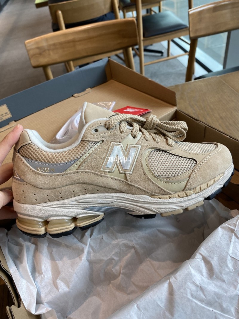 뉴발란스_ML2002R2 thumbnail