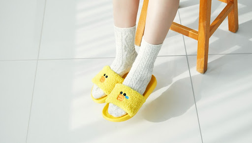 라인프렌즈_샐리 부클 슬리퍼