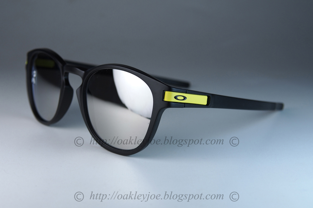 오클리_Latch Valentino Rossi Signature Series thumbnail
