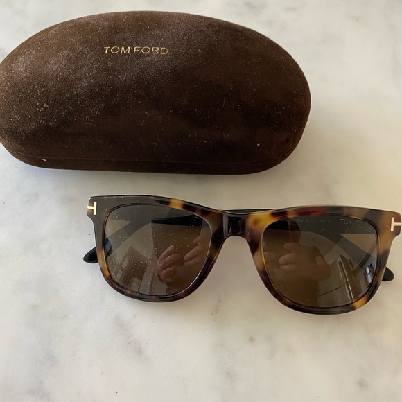 톰포드_LEO SQUARE POLARIZED SUNGLASSES thumbnail