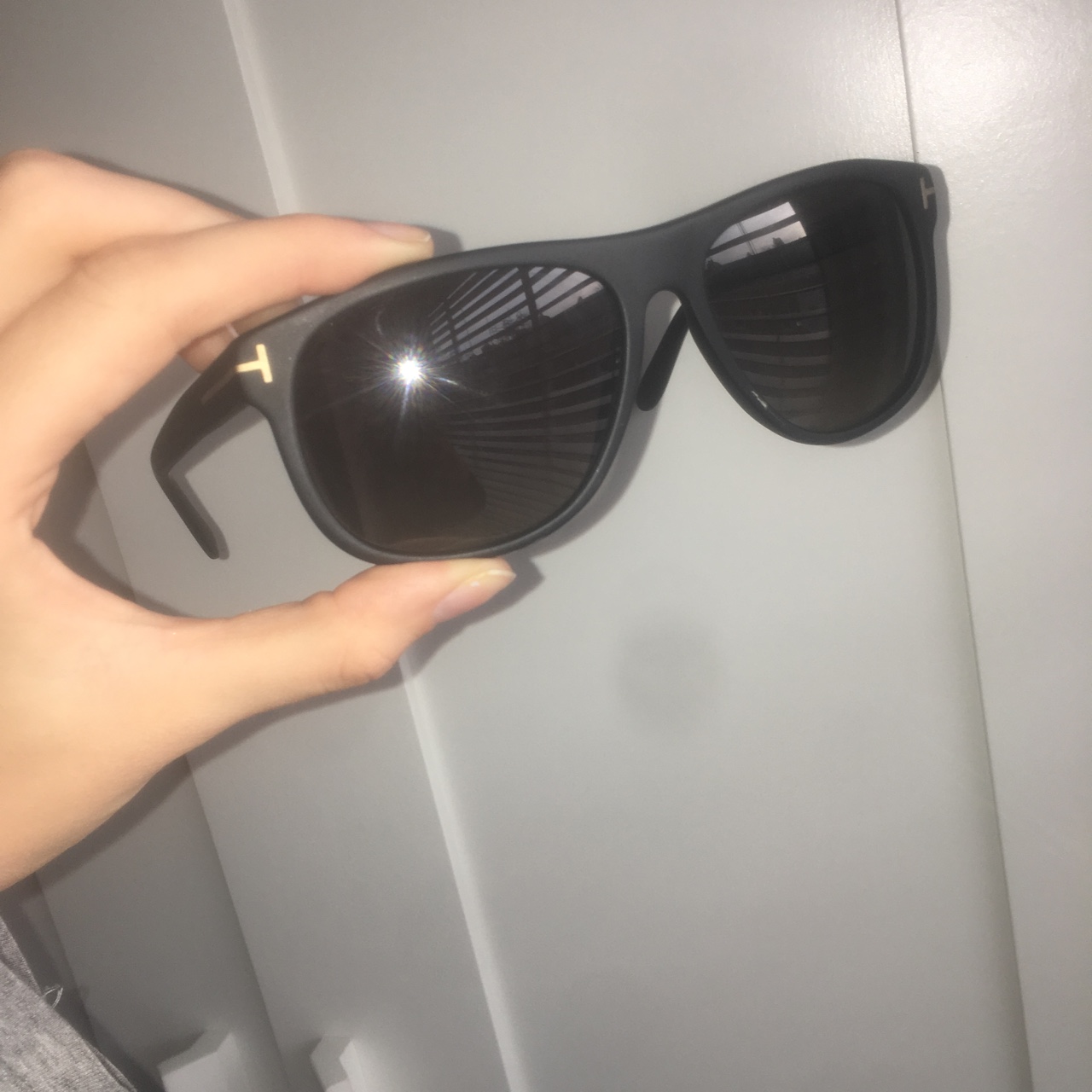 톰포드_OLIVIER SOFT SQUARE POLARIZED SUNGLASSES thumbnail
